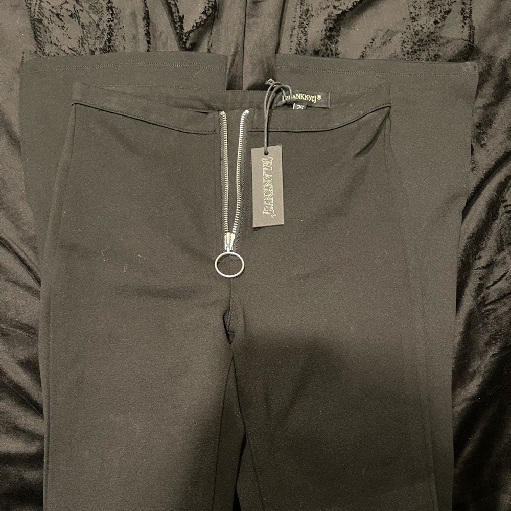 BlankNYC Tuxedo point zip front flare pant
